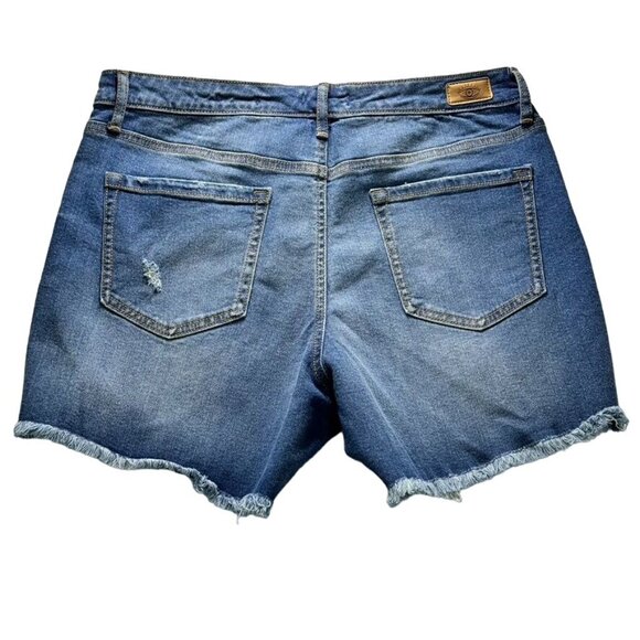 Sofia Jeans by Sofia Vergara Lila Easy Short Destructed Hem Medium Wash Denim Sh - Picture 3 of 6